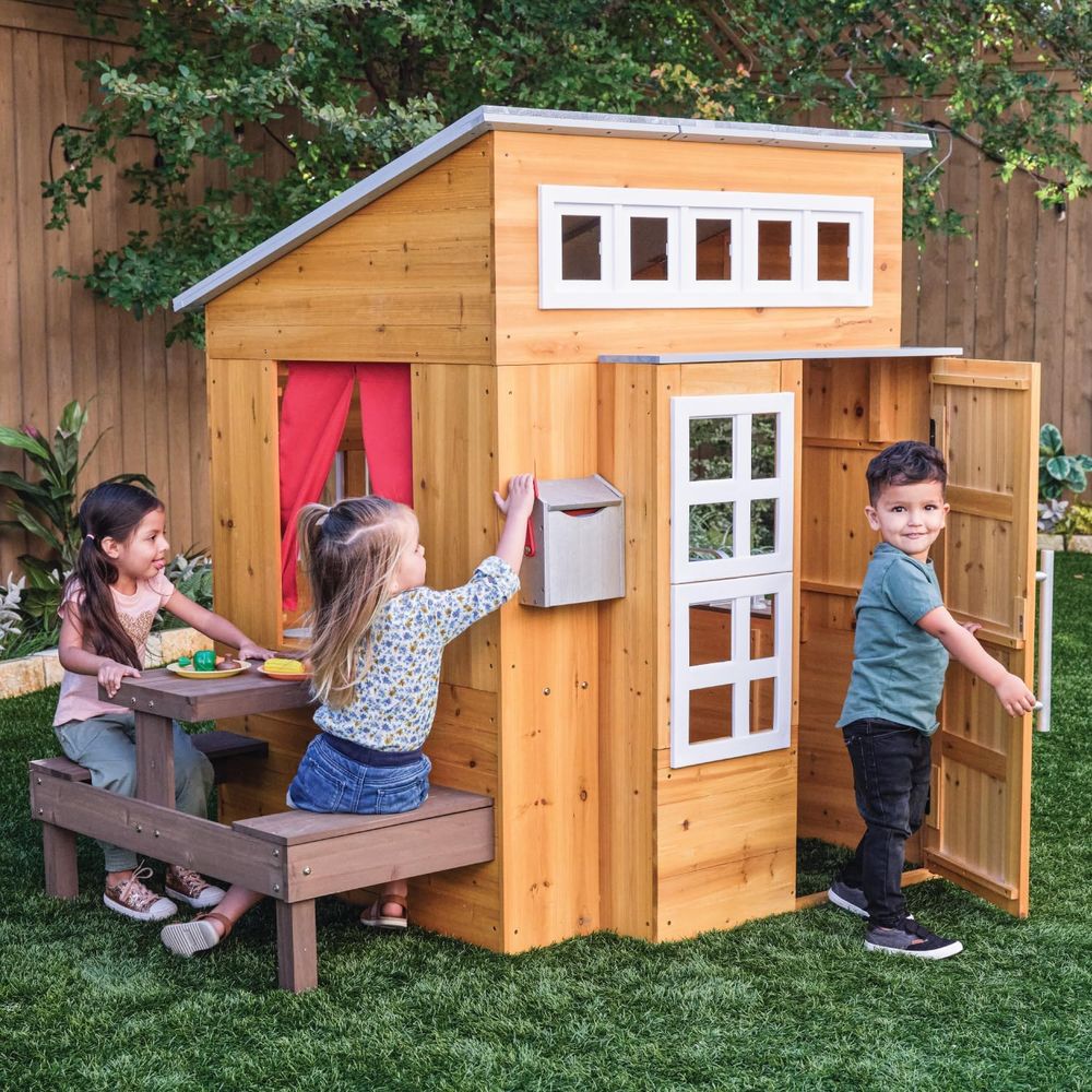 KidKraft Modern Wooden Playhou - Kids Outdoor Table recensione e prezzo