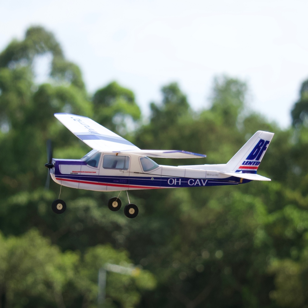 MinimumRC Plane Kit Blue Cessn - Kids Outdoor Kit recensione e prezzo