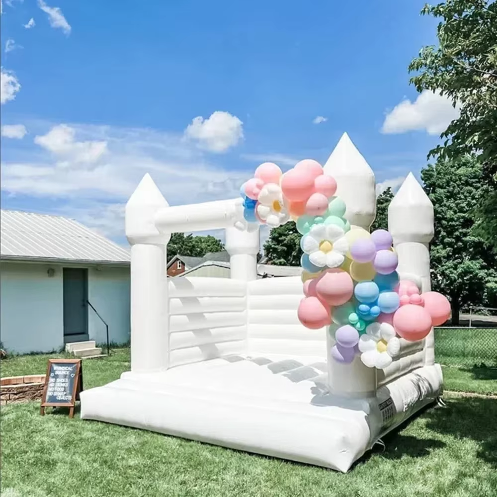 White Inflatable Bounce House  - Kids Outdoor Jump House recensione e prezzo