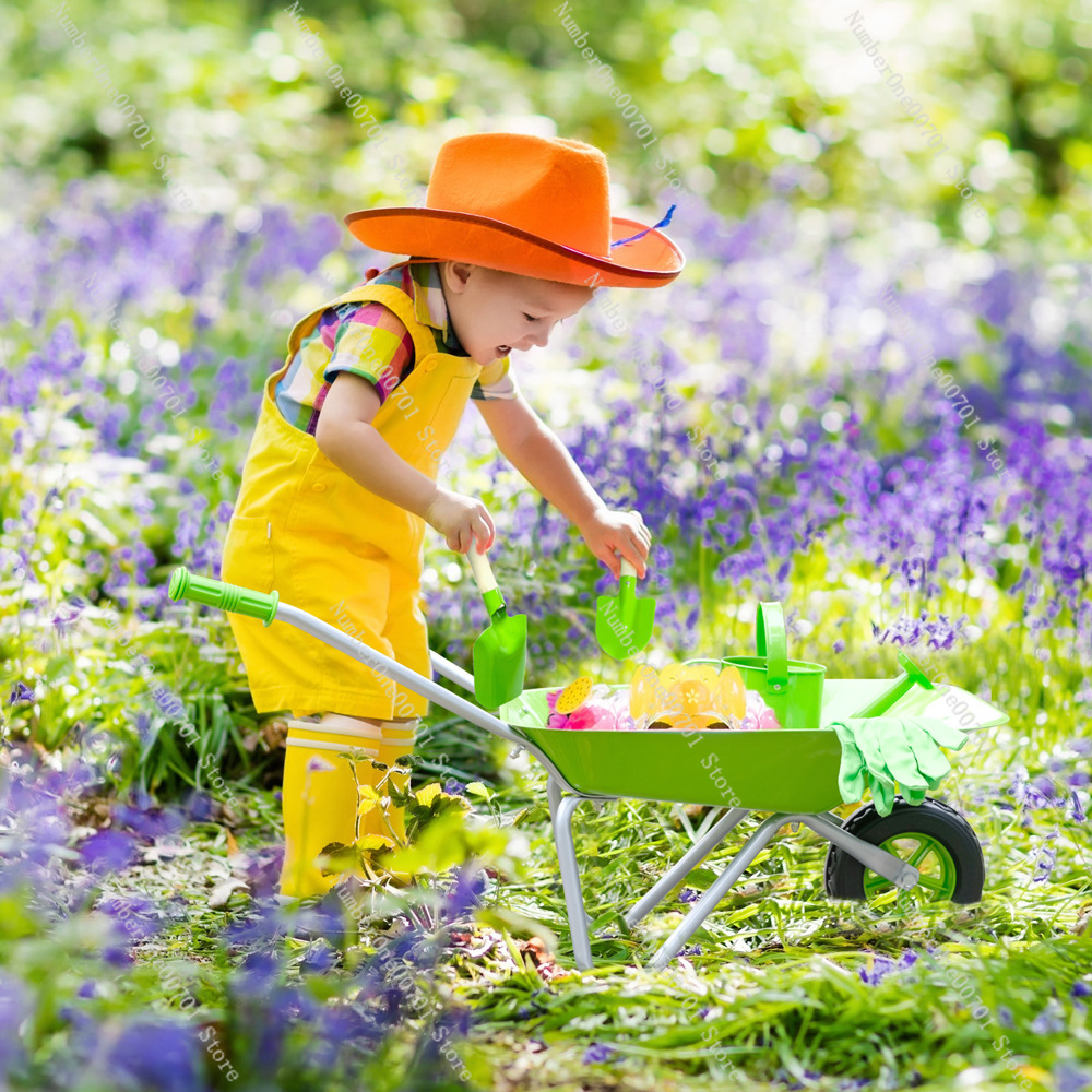 Kids Outdoor Wheelbarrow, Gree - Kids Outdoor Garden recensione e prezzo