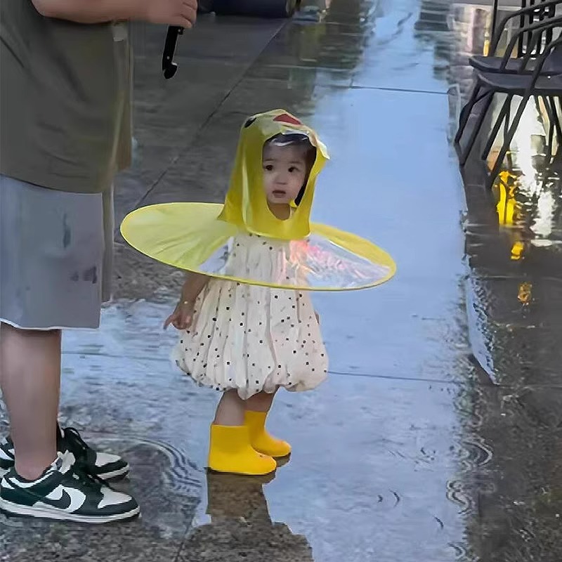 Kids UFO Raincoat Duck Hooded  - Kids Outdoor Umbrella recensione e prezzo